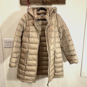 Womens packable hooded puffer jacket size L...champagne in color